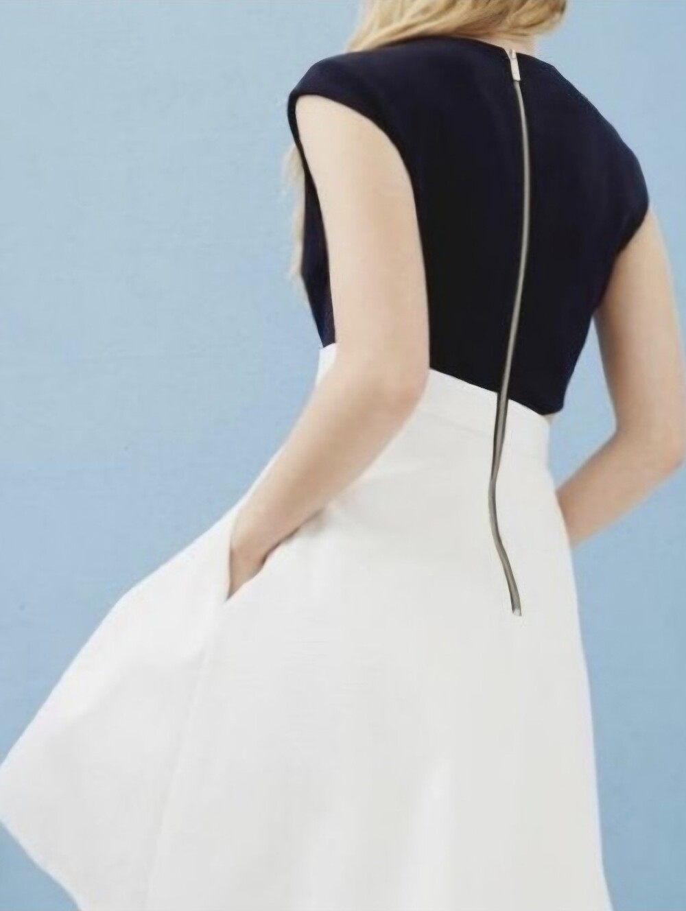Ted Baker London Canniey Two-Tone Fit & Flare Bow Waist Dress Navy White 2/US 6 - Picture 4 of 16